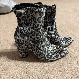 Barely used 8 1/2 velvet leopard boots